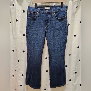Madewell mid-rise kick out jeans cropped size 29